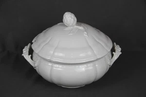 Nymphenburg Porzellan große Terrine Suppenterrine Rokoko weiß Artischocke - Bild 1 von 11