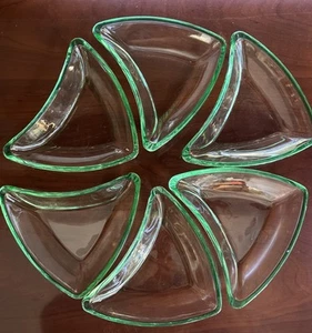 6 Luigi Bormioli Boomerang Green Glass Salad/Dessert/hors d’oeuvres 7”x5”x1 1/2” - Picture 1 of 16