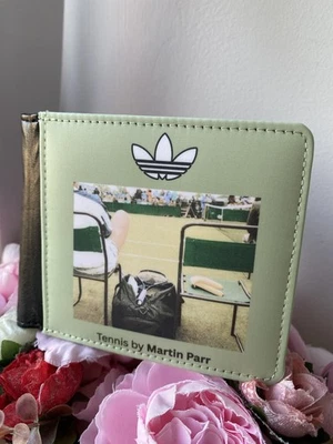 Cartera Adidas Tennis de Martin Parr Foto 1 de 3