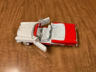 Welly 1955 Oldsmobile Super 88 Model No 2432 - Image 1 of 4