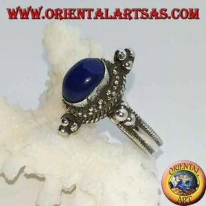 Anello in argento 925 ‰ con lapislazzulo ovale, contornato di pallini - Foto 1 di 2