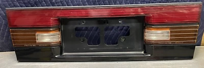 1988 - 1992 Mazda MX-6 Inner 2 Piece Tail Lamp Center Mounted 043-7833 Foto 1 de 4