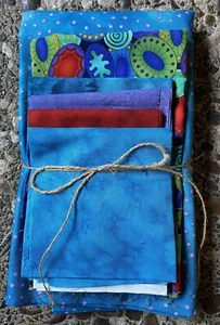 6 Stück hübsche Steppstoffe 5 1/4 + Yards Stoff ozeanblau grün lila - Bild 1 von 10