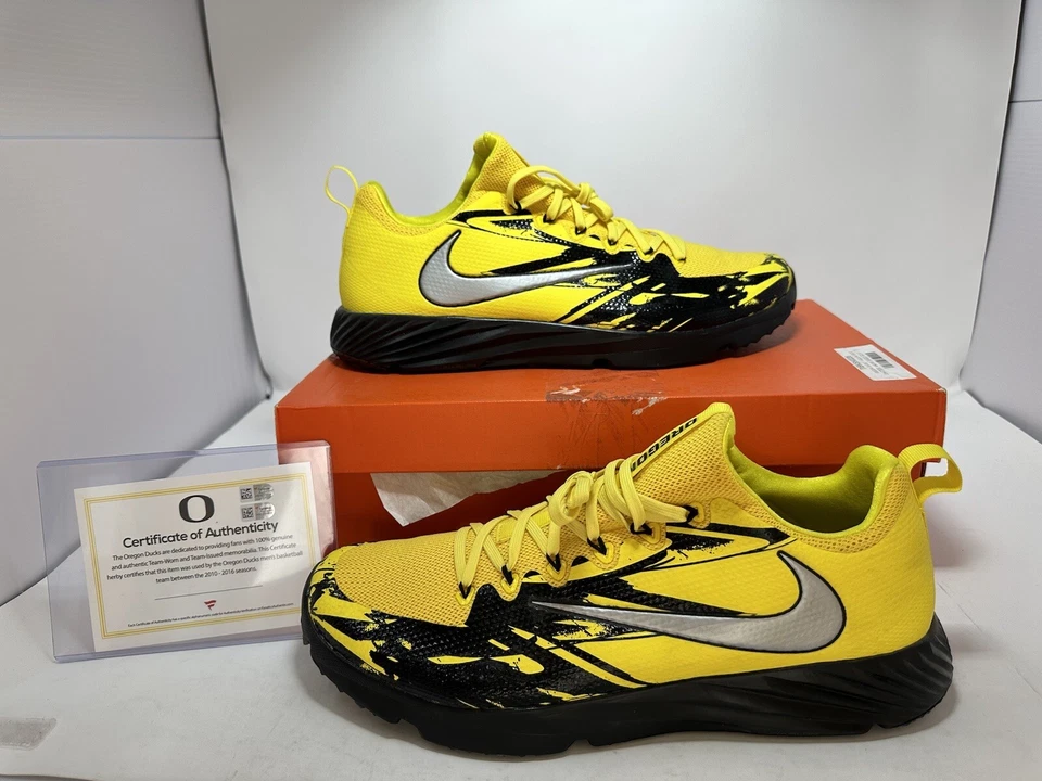 NUEVOS ZAPATOS NIKE VAPOR SPEED TURF OREGON DUCKS TEAM EMITIDOS AMARILLOS MUESTRA RARA 14 Foto 1 de 4