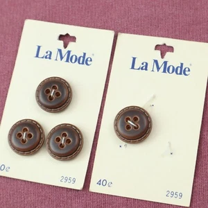 Vintage La Mode Button Lot Clothing Project Sewing Original Card Brown Leather - Foto 1 di 6