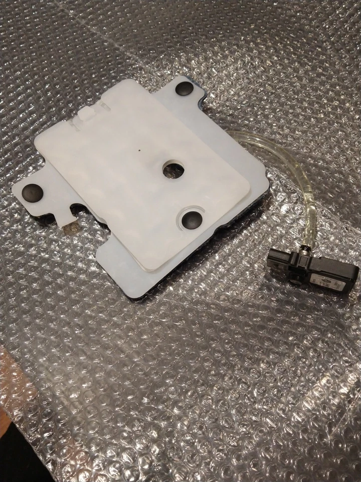 OEM MOPAR SEAT OCCUPANT SENSOR AND BLADDER 68403195AA - Image 1 of 4