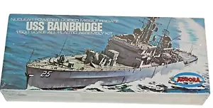 Fregata nucleare Atlantis USS BAINBRIDGE made in USA 1:600 nuova - Foto 1 di 8