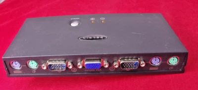 Belkin Omniview E Serie 2-Port KVM Schalter Ps/2 & Svga ( Nein Kabel) F1DB102P - Bild 1 von 4