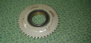 45 Tooth Heavy Duty Idler Roller 40 Chain Sprocket 6013 Ball Bearing (06650-L6B) - Picture 1 of 3