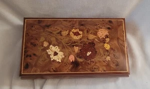 Beautiful Vintage Lacquer Music Box Made In ITALY - Picture 1 of 5