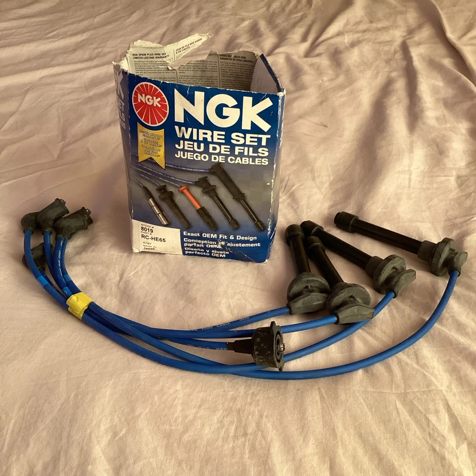 Подлинный комплект проводов свечей зажигания NGK 8019 7 мм синий RC-HE65 подходит для Honda Prelude 2,2 л - Изображение 1 из 1