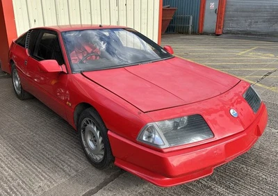 Renault Alpine GTA V6 Turbo - Image 1 of 4