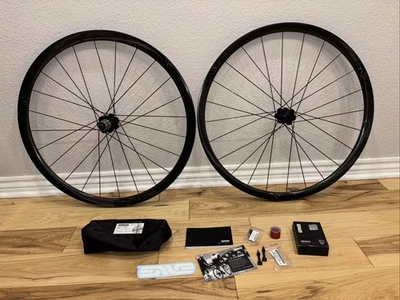 2022 ENVE SES 2.3 Carbon Hookless Tubeless Disc Brake Wheelset - Shimano HG - Image 1 of 4