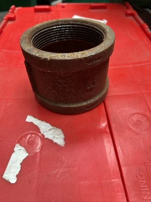 3" NPT Malleable Black Iron Pipe Female Coupling Class 150 - Image 1 of 3