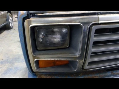 Faro derecho pasajero rejilla cromada compatible con 82-86 BRONCO 68475 Foto 1 de 4