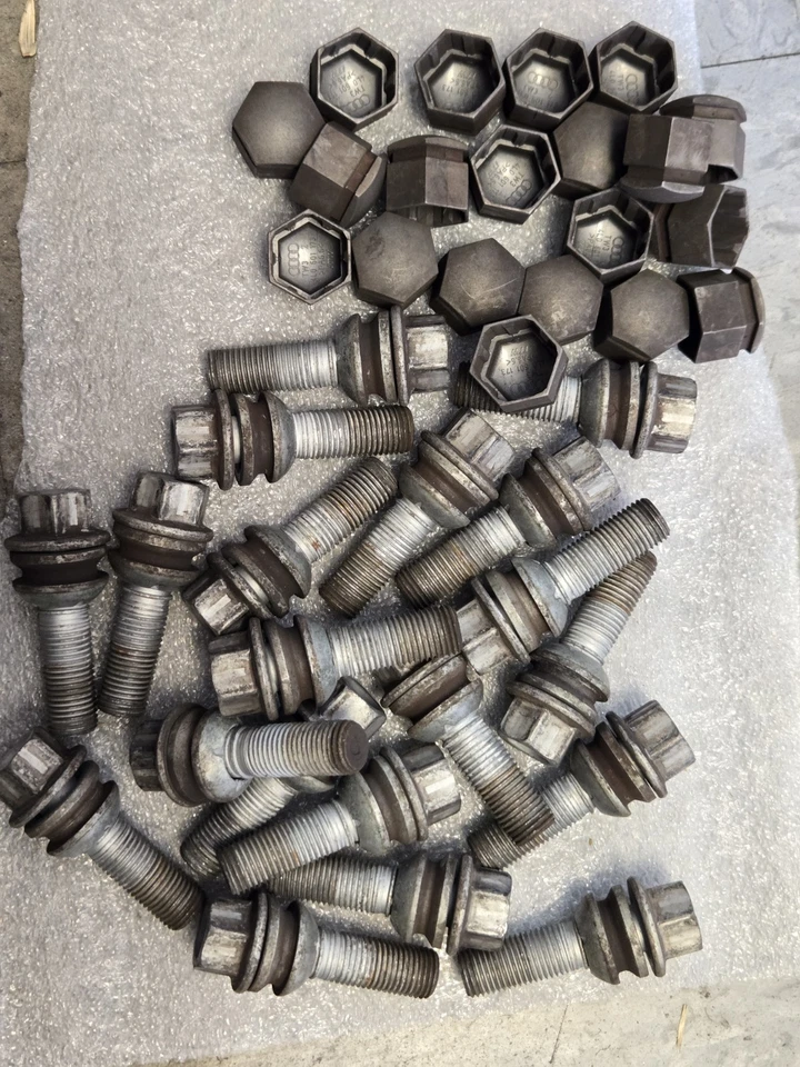 Original Audi Q7 SQ7 OEM Lug Bolts Studs Nuts Set of 20 with 20 Caps Wheels Rims - Image 1 of 1