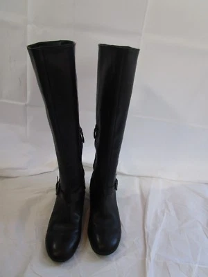 Bota anabela escondida Boutique 9 couro preto tamanho 10M - Imagem 1 de 4