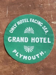 Etiqueta de equipaje verde Grand Hotel ""Only Hotel Facing Sea"" Plymouth vintage década de 1950 - Imagen 1 de 2