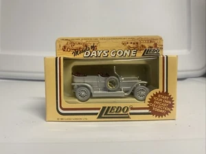 KKar LLedo - Days Gone - DG32000 - 1907 Rolls Royce Silver Ghost - Silver - Picture 1 of 6