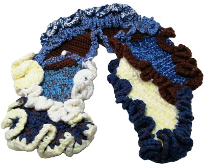 Häkel Handarbeit UNIKAT Upcycling Wolle Kragen Stola gehäkelt Blau Bunt (11) - Bild 1 von 4