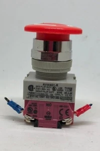 Idec Pushlock rot Stopptaste AVW401-R Heavy Pilot Duty 120-600V - Bild 1 von 3