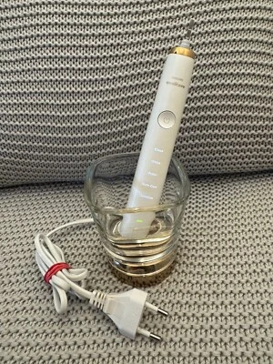 Philips Sonicare DiamondClean 9000 - Elektrische Schall-Zahnbürste (HX9330) Rosé - Bild 1 von 4