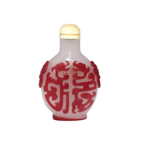 Antique Chinese Peking red overlay snowflake glass snuff bottle - Picture 1 of 7