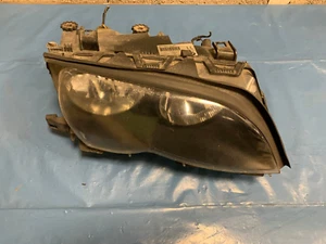 BMW 3er E46 Limo Touring Facelift Hauptscheinwerfer Halogen rechts 6910956 - Picture 1 of 4