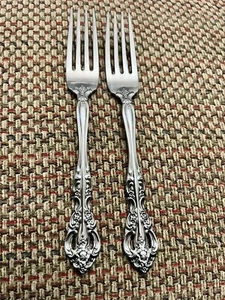 Oneida Artistry Stainless Southern Baroque Set Of 2 7" Dinner Forks USA - Picture 1 of 2