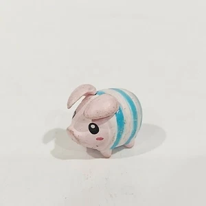 Monster Hunter 0.5" Memorial Stripes Poogie Pig Mini Figure Capcom - Picture 1 of 3