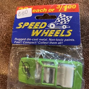 BOLSA SELLADA DE COLECCIÓN DÉCADA DE 1990 SPEED WHEELS ESTE OESTE DISTRIBUCIÓN ROJA DIECAST RACER - Imagen 1 de 8