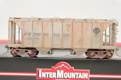 InterMountain HO Scale SP Southern Pacific 1958 Cf Covered Hopper Car Weathered - Image 1 of 4