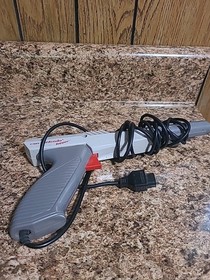 Nintendo - NES Zapper Light Gun Gray Controller - OEM Original 1985 -vintage