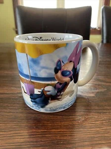 Walt Disney World Oversized Coffee Mug Cup Minnie Mouse Beach Sun Thailand - Picture 1 of 4