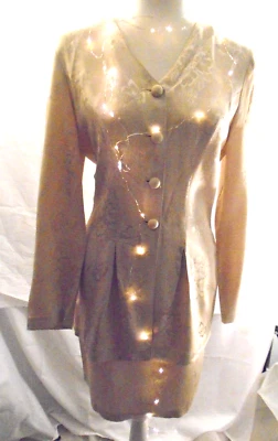 Traje Francine Browner Victoria's Secret 2 piezas Talla 2 Brocado Crema Precioso Usado en Excelente Condición Foto 1 de 4