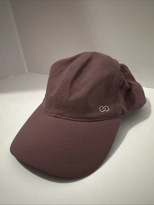 Chapéu feminino de golfe CALIA rabo de cavalo roxo aba curva ajustável - Imagem 1 de 4