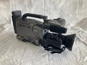 JVC DV Camcorder GY-DV500 - Picture 1 of 16