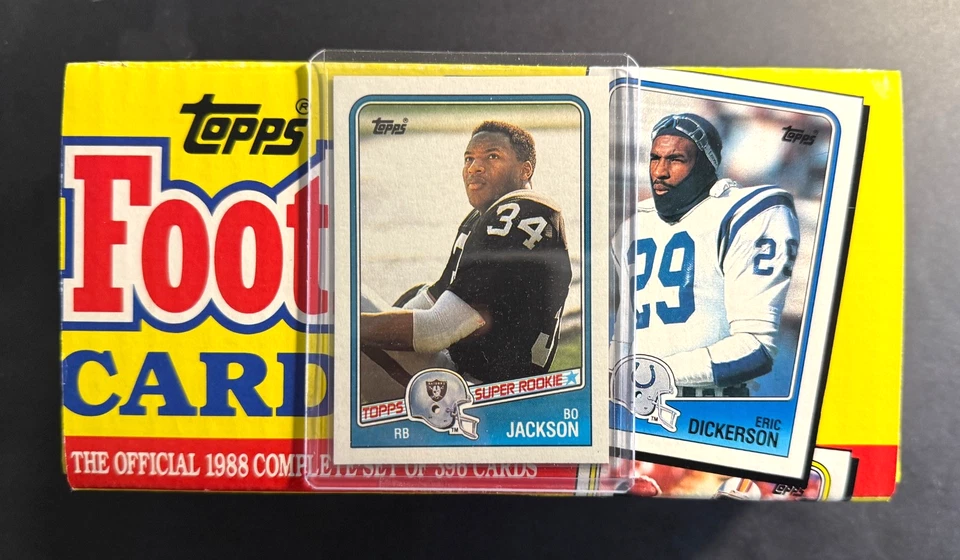 Juego completo de fútbol americano Topps 1988 abierto de fábrica (396 tarjetas) BO JACKSON RC Foto 1 de 4
