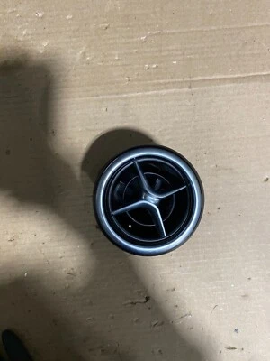 2016 to 2017 Mercedes B-Class Dash AC Air Vent Grille D4598 DG1 Oem - Image 1 of 4