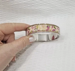New! Signed Vera Bradley Pink & Green Enamel Silver Tone Oval Clamper Bracelet - Picture 1 of 6