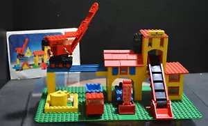 LEGO Brick Yard 580 Gravel Quarry 360 LEGOLAND Construction Missing a Few Pieces - Picture 1 of 6