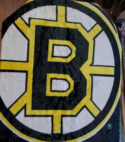 NHL Hockey Boston Bruins Plush Throw Blanket Thick Fluffy Warm Bedroom Sofa Cover