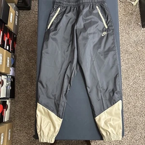 Nike Windrunner Woven Lined Jogger Pants Black/Khaki DX0653-013 Mens Size S - Picture 1 of 6