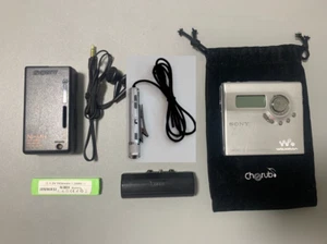 Sony MD Walkman MZ-N920 Silver RM-MC35ELK GumBattery Charger AA Battery Case etc - Picture 1 of 8