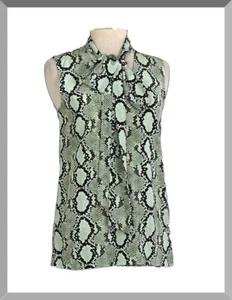 St John Strick Schalkragen Schlangenleder Crêpe de Chine Bluse Mint Multi Größe XS Neu mit Etikett - Bild 1 von 5