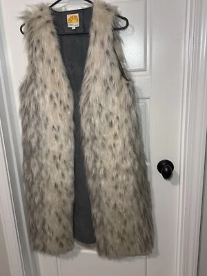 C&C California long faux fur vest, EUC, women's small - Image 1 of 4