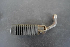 HONDA 1980 1981 1982 CB650 A FRONT RIGHT FOOTREST FOOT REST PEG & BRACKET - Picture 1 of 8