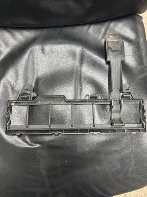 Suela de vacío Bissell 82G 7–1 Momentum Cyclone 15 pulgadas ancho camino Foto 1 de 2