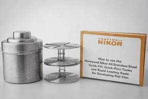 Tanque de desarrollo de acero inoxidable NIKOR 3,5" de alto probado de colección 2 carretes e instrucciones - Imagen 1 de 4