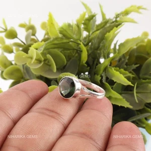 Anillo solitario de turmalina verde natural de plata de ley 925 joyería - Imagen 1 de 9